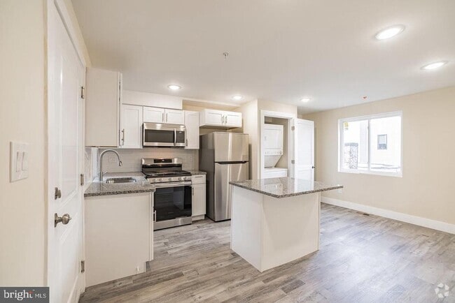 Building Photo - 5047 Baltimore Ave Unit 2 Rental