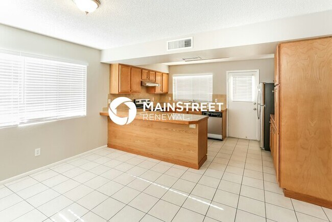 Photo - 3 Bedroom Pet-Friendly Home in Peoria, AZ with Main Street Renewal