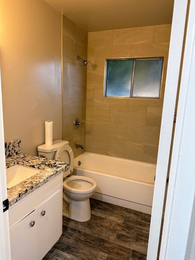 Photo - 816 N Weber Ave Unidad 816