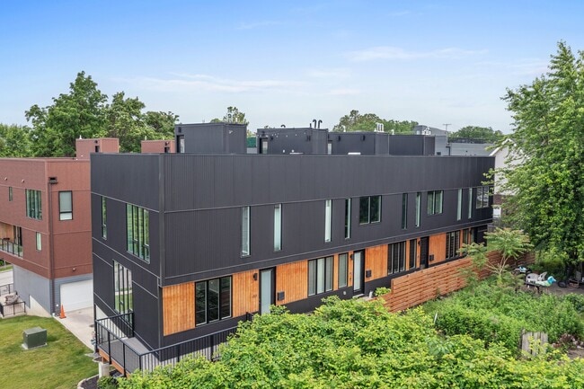 Building Photo - 416 Jefferson Ave Rental