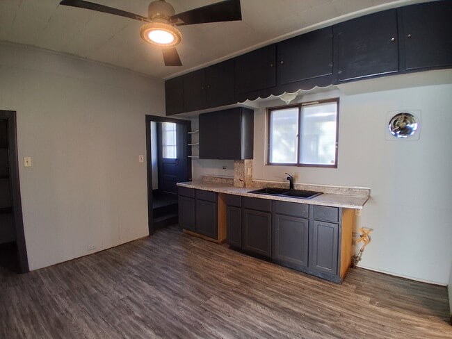 Photo - 35 Griffin-S