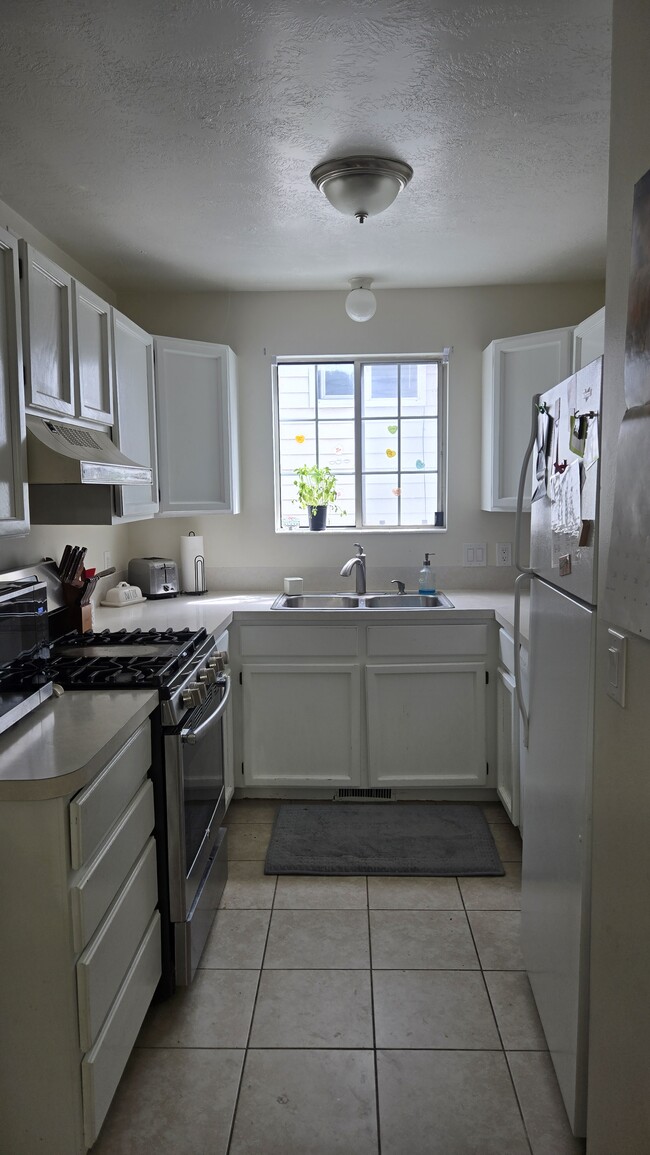 Photo - 1104 W 220 S