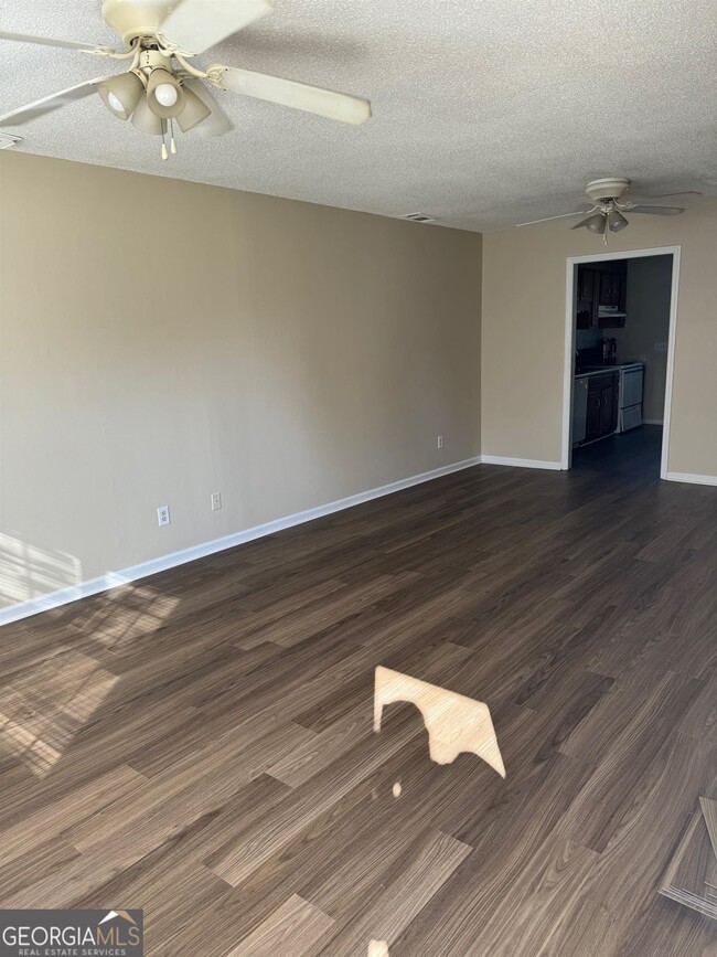 Photo - 609 Yorktown Pl