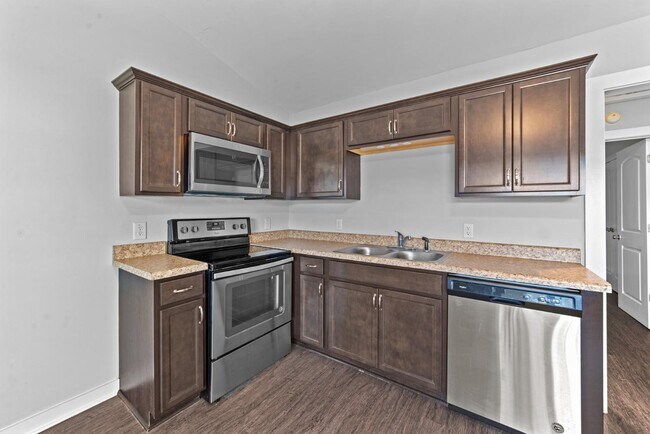 3904 West Vancroft Circle