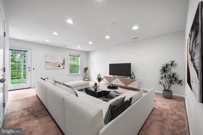 Photo - 644 Shore Forest Dr