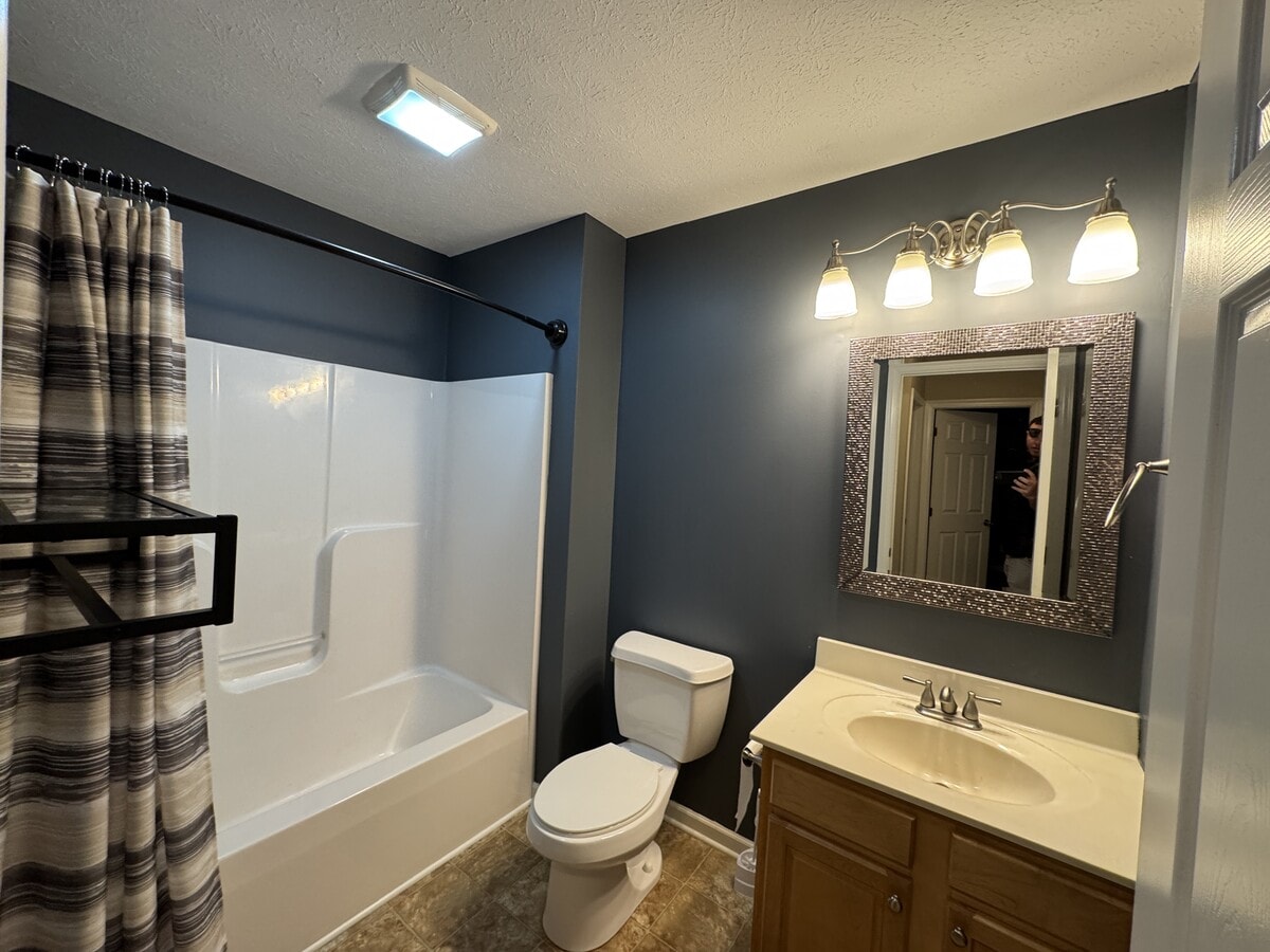 Photo - 822 Quadrilla St