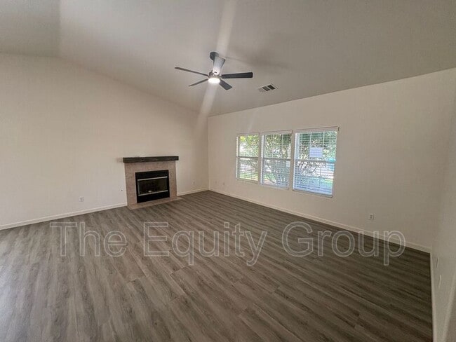 Photo - 1106 N Crenshaw St