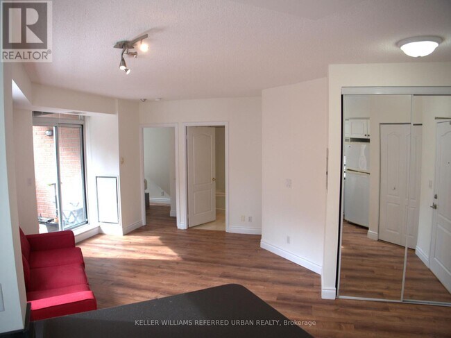 Photo - 20 Collier St