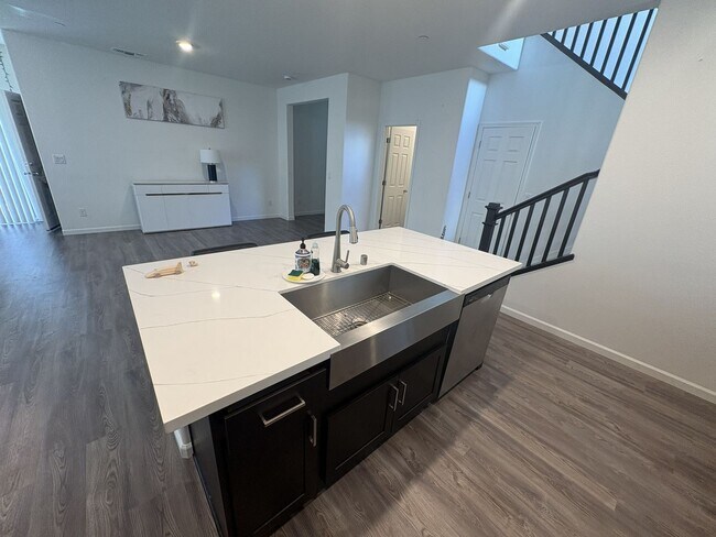 Photo - 8213 Ocho Wy