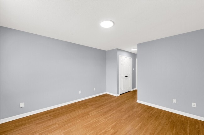Building Photo - 4640 Knoxville St