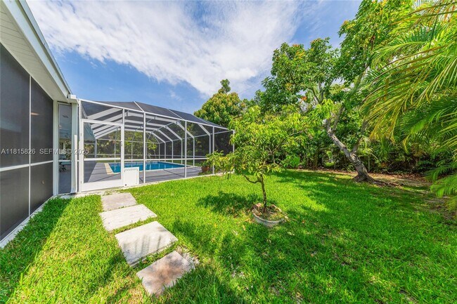 Photo - 8825 SW 151st St