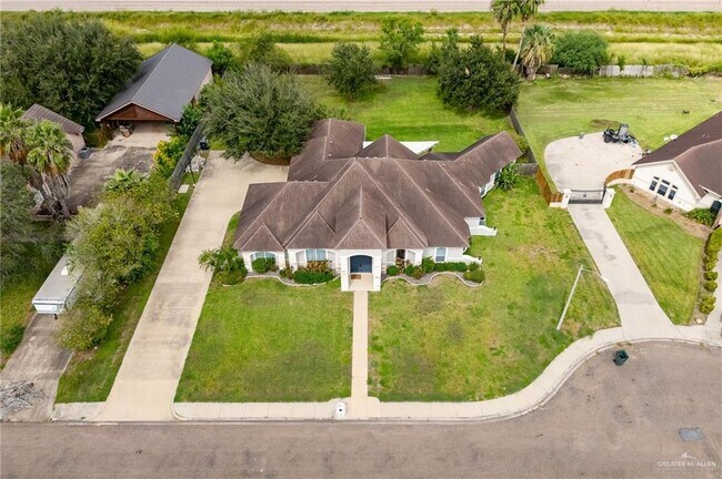 Photo - 30 Chloe Rae Cir