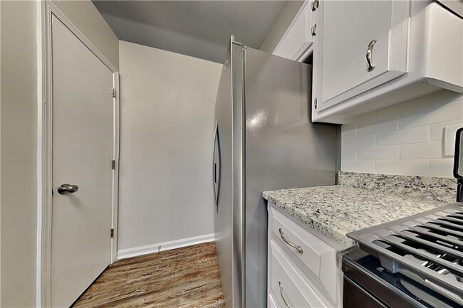 Photo - 3406 Deshong Dr SW