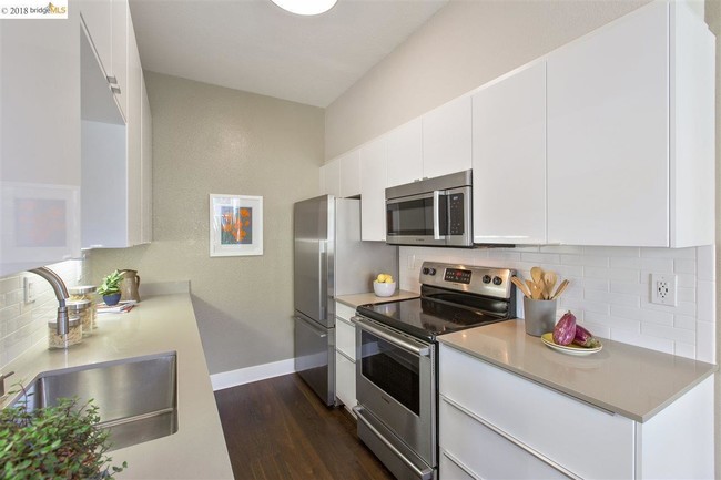 Photo - 119 Shoreline Ct Unit 119