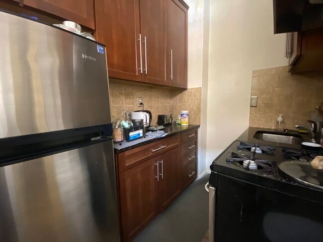 Photo - 2 Symphony Rd Unit 2