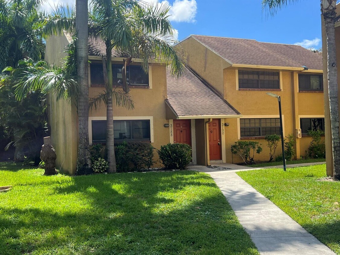 Photo - 3190 N Pine Island Rd (Sunrise, FL)