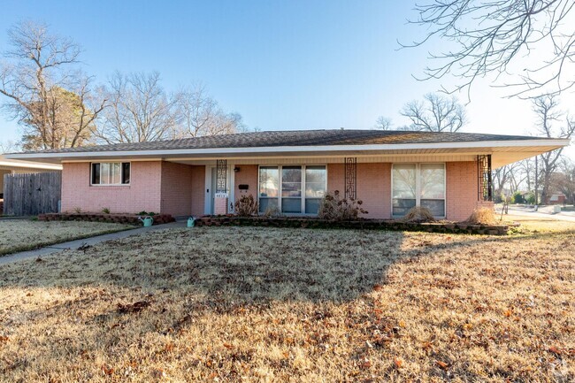 Building Photo - Spacious 3/2 home in South Bossier with Ut...