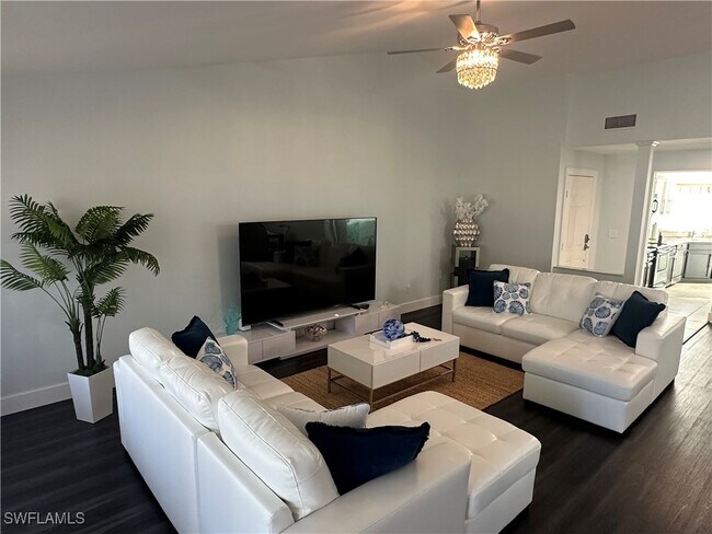 Photo - 9828 Luna Cir Unit H203