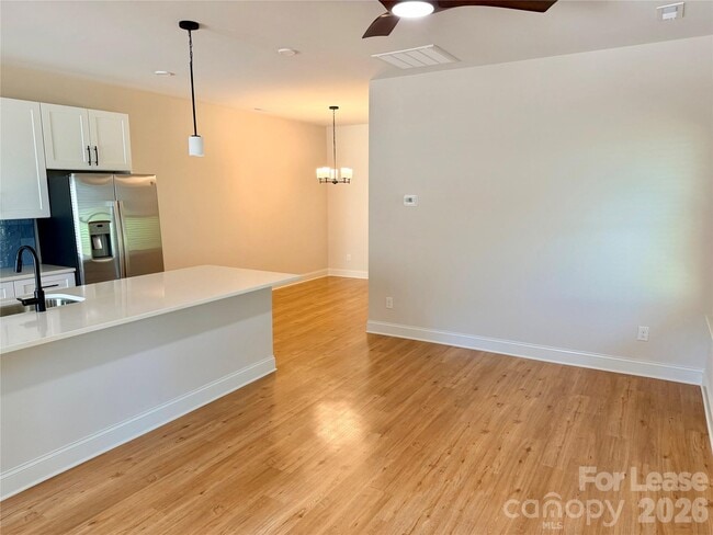 Photo - 525 N Linwood Ave