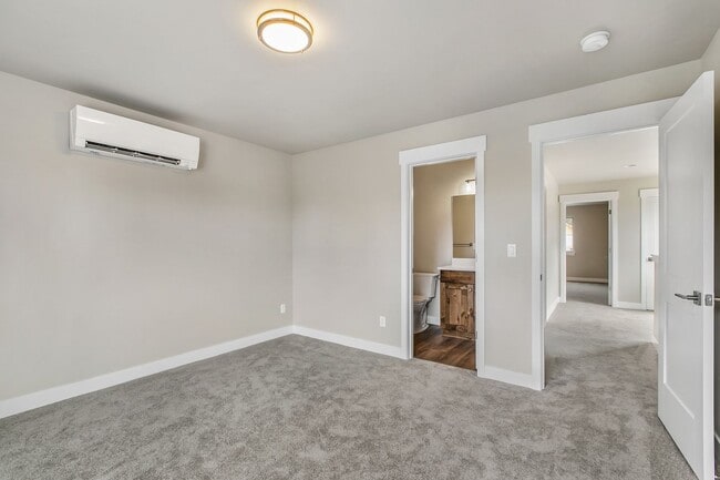 Photo - Duplex in Well Located SW Bend