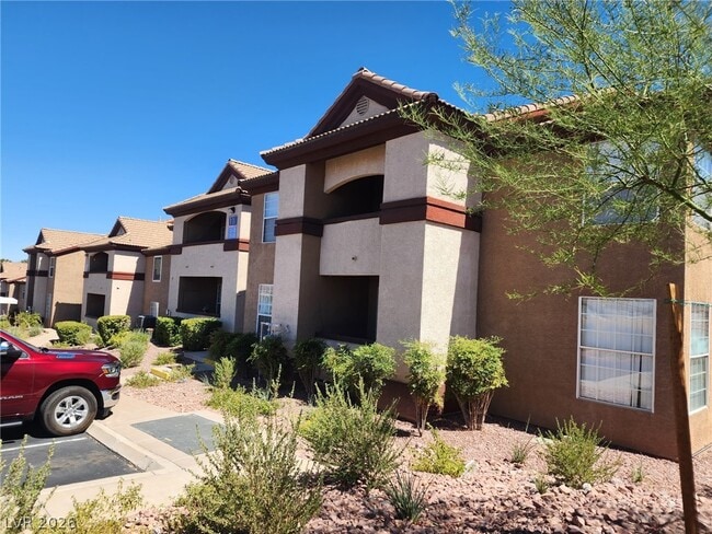 231 W Horizon Ridge Pkwy Unit 1127