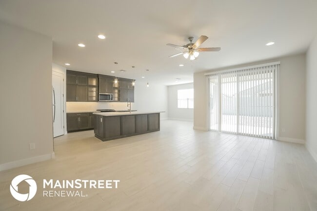 Photo - 6907 W Allen St