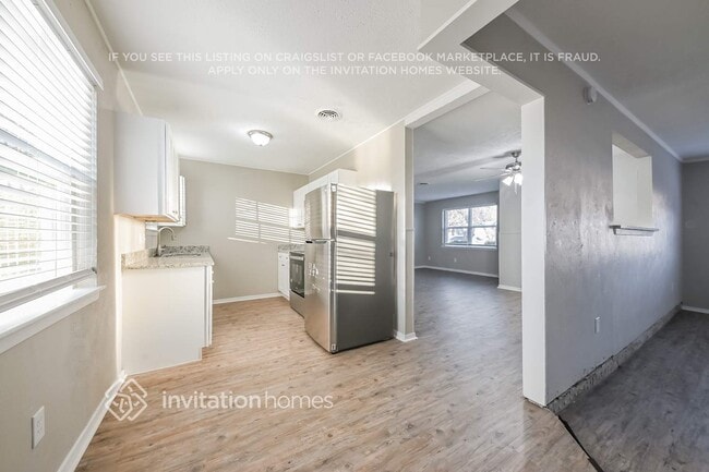 Photo - 3004 Albany Dr House