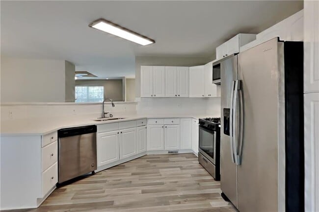 Photo - 3925 Maple Wood Trail