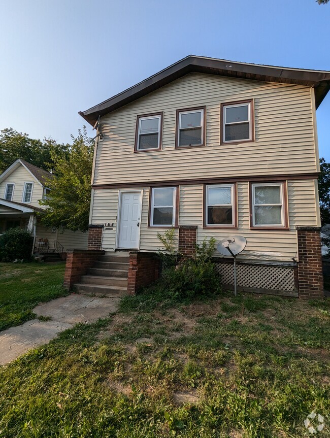 Building Photo - 3608 Denison Ave Unit Duplex U Rental