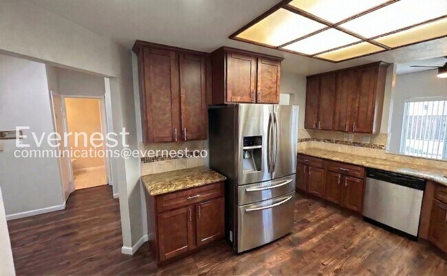 Photo - 4936 Creekwood Dr