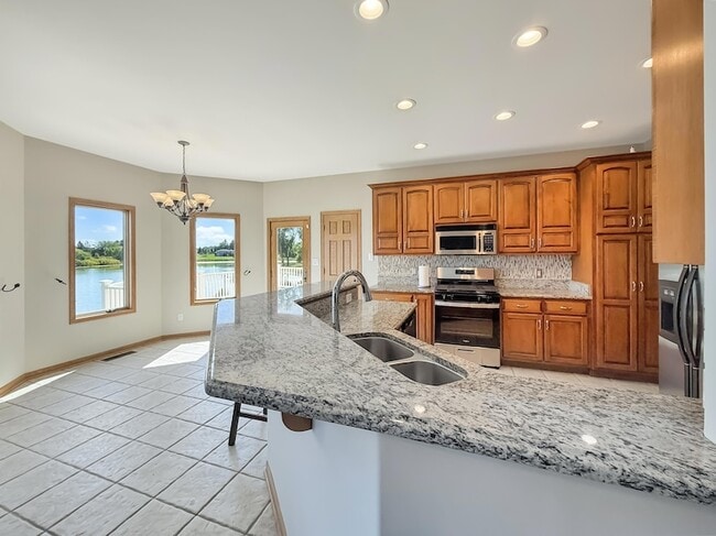 Photo - 443 Hilbrich Dr