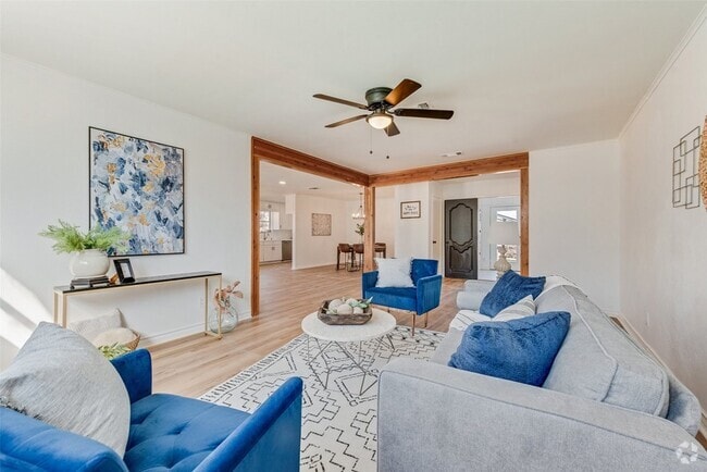 Building Photo - 220 Clearwood Dr Rental
