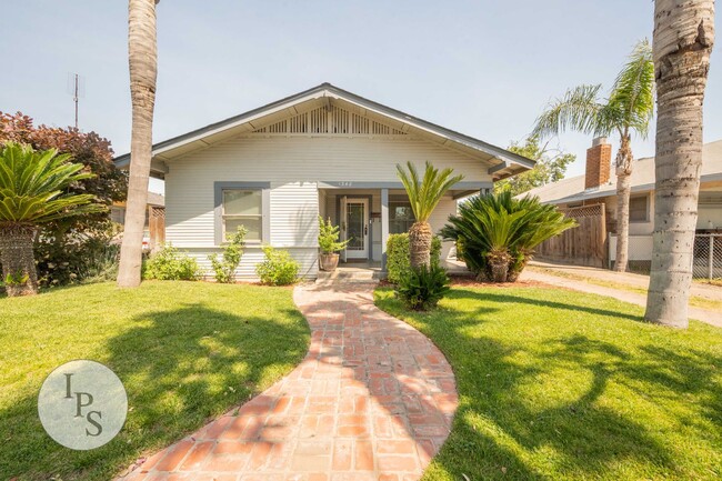 Beautifully Updated Fresno Tower Home, 3BR... - Beautifully Updated Fresno Tower Home, 3BR...