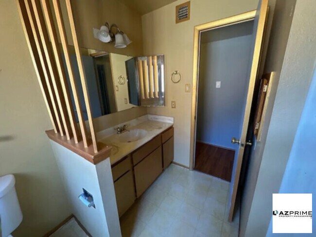 Photo - Very big home for you