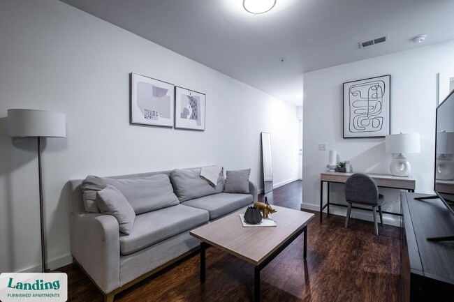 Building Photo - 1903 E Marshall St Unit 103.1407043 Rental