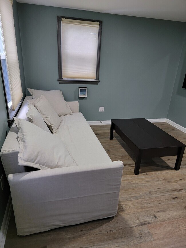 Hyannis Unit 1 Condo Condo for Rent in Barnstable, MA