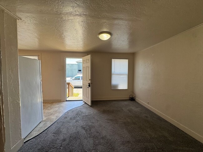 Photo - 32 W 7th St Unit B