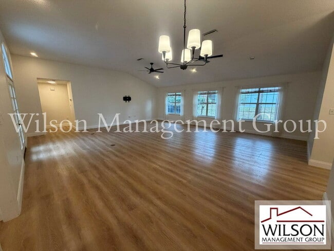 Photo - 2535 S Glen Eagles Dr