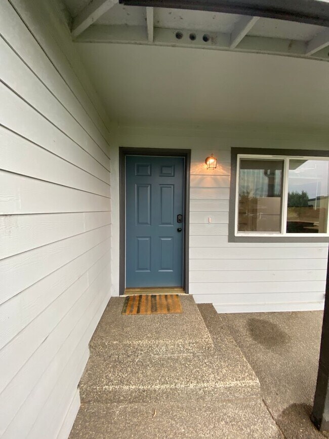 Photo - 3 Bedroom Home - Newly Renovated!