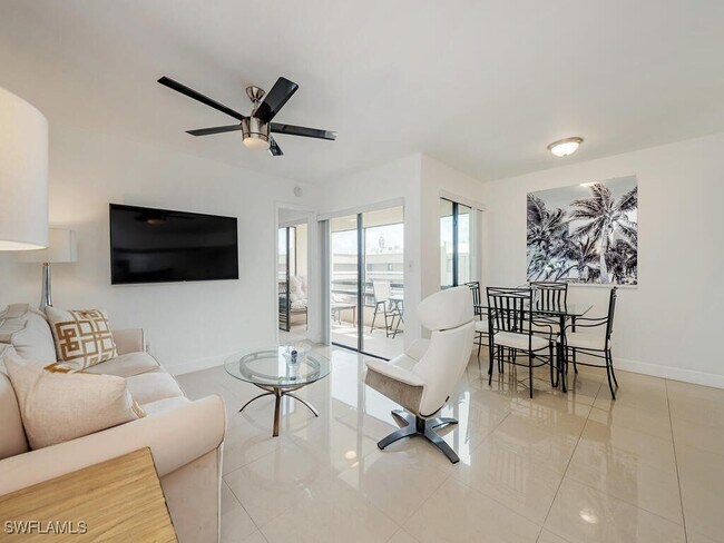 Building Photo - 3635 Boca Ciega Dr Unit 301