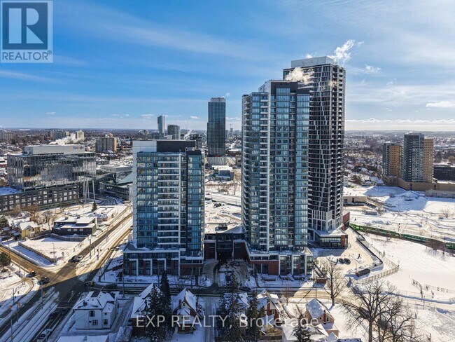 Photo - 15 Wellington St S Unité 1810