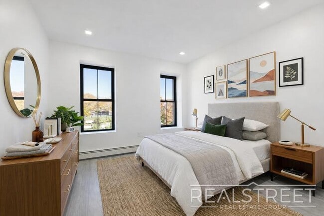 Photo - 4 Bed 3 bath Upper Duplex in Bed Stuy Townhouse! Unidad 2