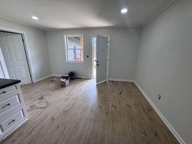 Photo - Newly Remodeled 1 bed 1 bath in Murray Unit 904 Coldwater Road #5