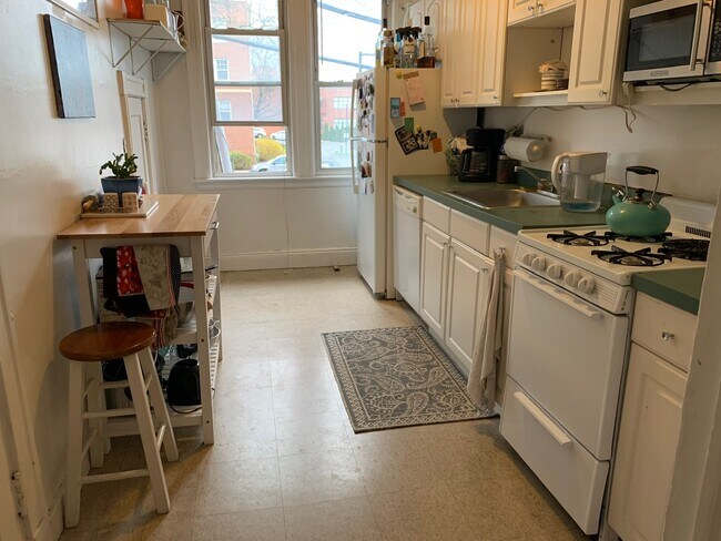 Photo - 18 Melvin Ave Unidad 4