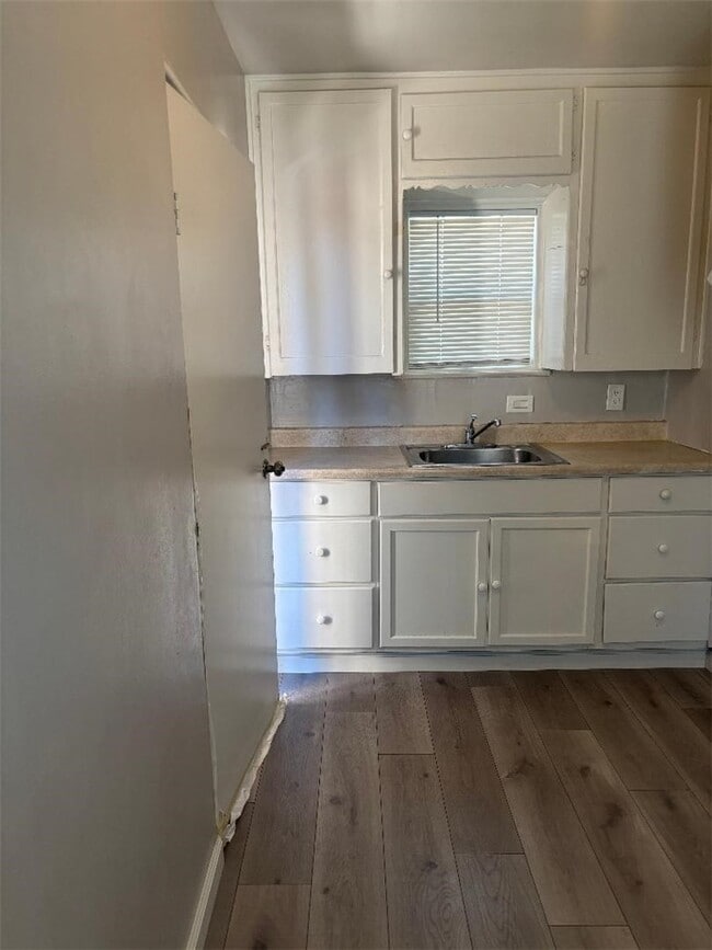 130 S Giovanola Ave
