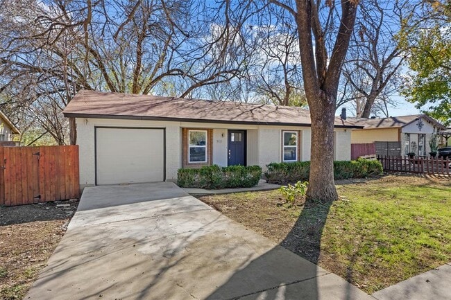 Photo - 9417 N Creek Dr