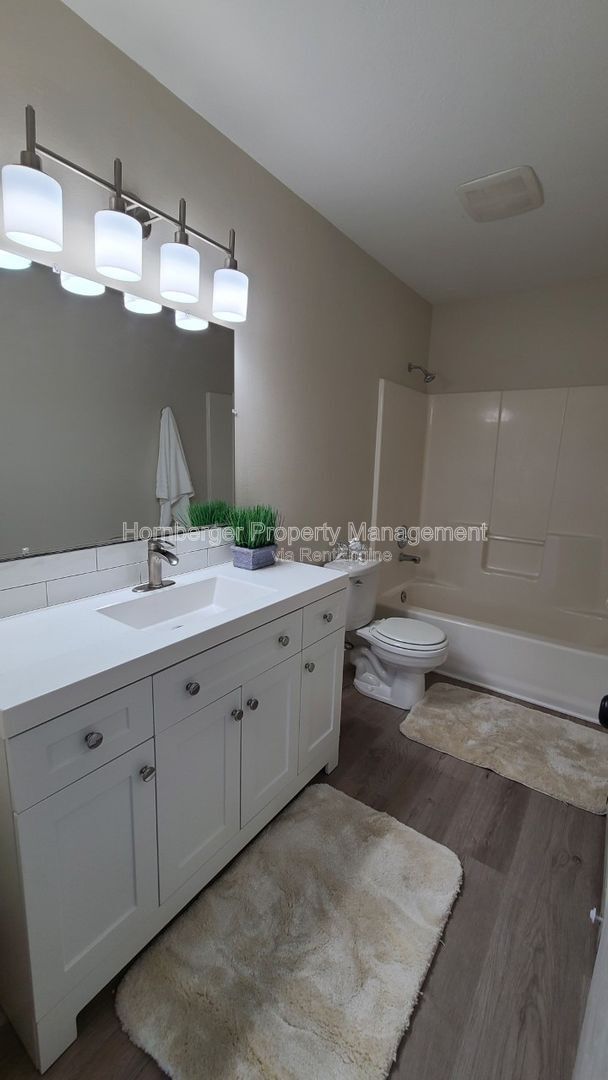 Photo - 1924 N Crestline St Unit 1