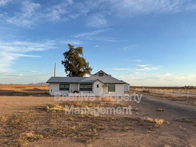 Photo - 6101 E Kenilworth Rd