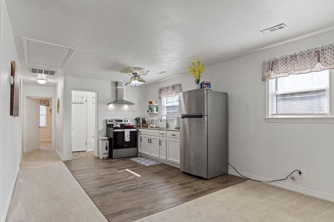 Photo - All-Inclusive 2BR/2BA in Williamsburg – Updated, Cozy & Move-In Ready! Unit 108 Cooley Rd  C