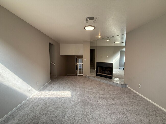 Photo - Townhome for Rent